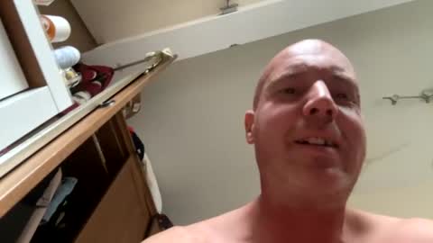 Snapshot of stoodley22 chatting on October 1, 3:11 pm Stoodley22 online show from October 1, 3:11 pm