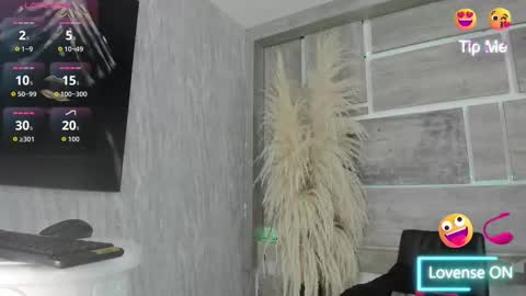 stormluna_22 online show from February 2, 9:44 pm