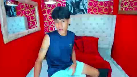 straightyounpein online show from April 14, 5:11 am