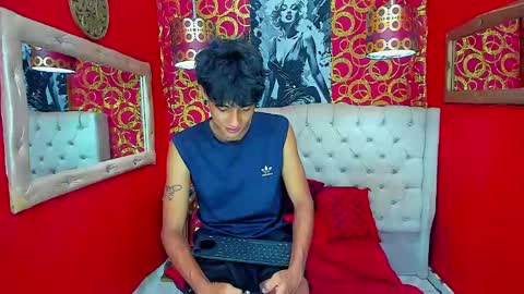 straightyounpein online show from April 19, 4:24 am