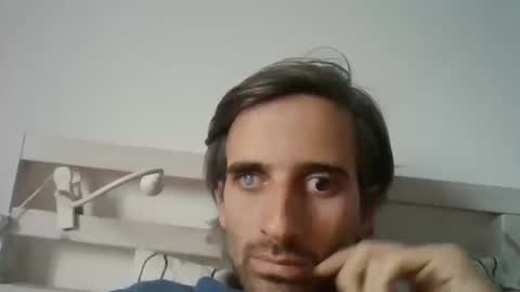 stroke1 online show from March 12, 7:12 am