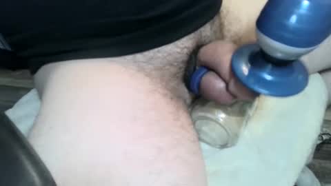 Snapshot of strokingmymeat336 chatting on December 15, 4:37 pm strokingmymeat336 online show from December 15, 4:37 pm