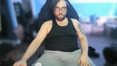 Johnny online show from November 13, 5:59 pm