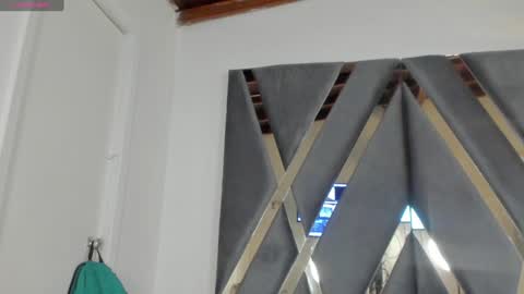 Snapshot of strong_girl_ chatting on January 30, 11:01 am Alexa   online show from January 30, 11:01 am