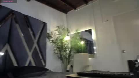 Snapshot of strong_girl_ chatting on October 10, 11:05 am Alexa   online show from October 10, 11:05 am