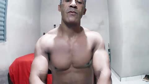 strongdaddyfantastic online show from March 31, 4:57 am