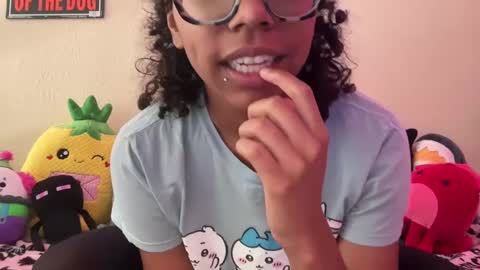 Snapshot of strrwberry chatting on September 22, 5:28 pm strrwberry online show from September 22, 5:28 pm