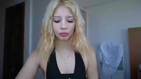 Sofa online show from March 21, 4:22 pm