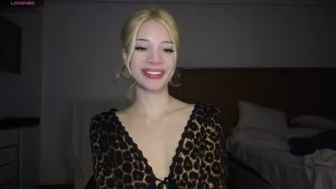 Sofa online show from March 26, 12:28 am