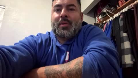 suavecito67 online show from December 17, 4:41 am