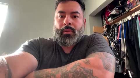 suavecito67 online show from November 23, 6:17 pm