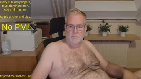 subbear1968 online show from June 19, 8:37 pm