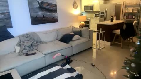 Sissy Isabella online show from December 22, 8:32 am