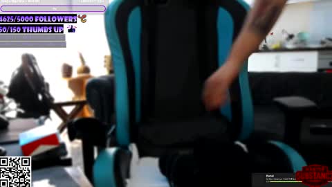 Im Substanc3  online show from April 3, 12:56 pm