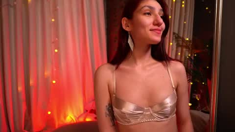 subtleart_ online show from April 19, 6:43 pm