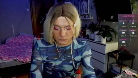 succubu_ss online show from June 17, 2:38 am