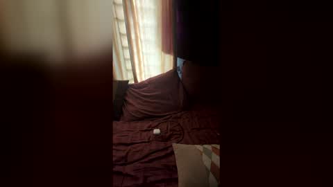 SaraSabeen online show from April 21, 2:51 am