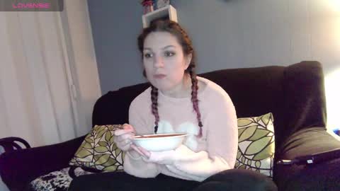 Nikki Sabel online show from February 21, 6:15 pm