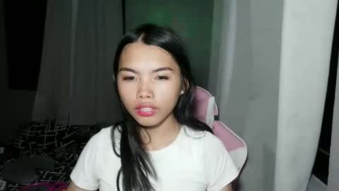 sugar_holly96 online show from April 19, 2:29 pm