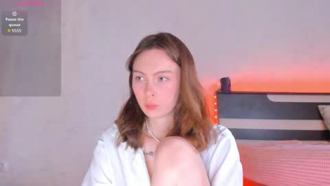 Lola online show from June 8, 1:28 am