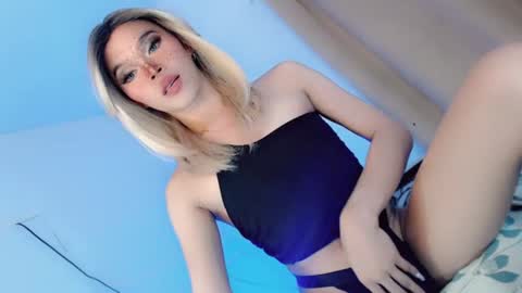 LoveSugar online show from July 1, 3:15 am