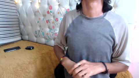 suggabrown_ online show from February 27, 1:28 pm