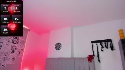 Snapshot of sukifuyu__ chatting on February 14, 3:26 pm    online show from February 14, 3:26 pm