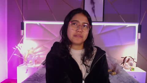 SUKI online show from March 31, 11:43 am