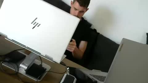 The Sultan online show from September 10, 3:46 pm