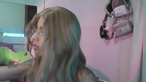 summer 09 online show from December 20, 3:35 am