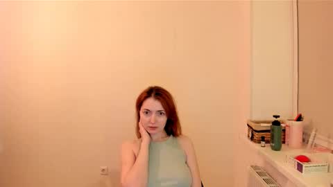 Summer Preston online show from October 25, 4:18 pm