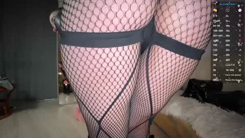 Miss Nelly online show from December 19, 3:40 am