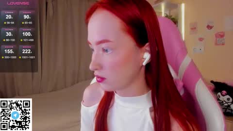 sunflare_ online show from February 16, 6:39 pm