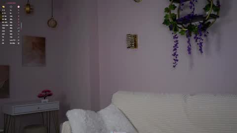 Lily online show from October 27, 2:50 pm