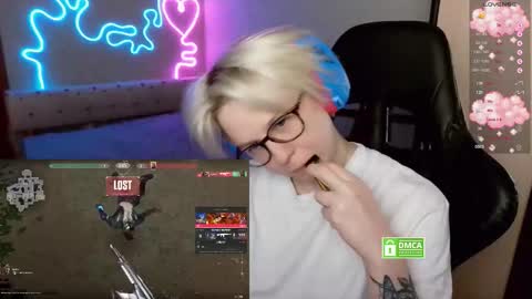 sunny mood online show from November 6, 9:07 pm