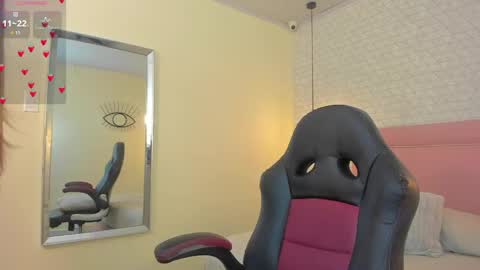  S U N N Y online show from April 8, 7:50 pm