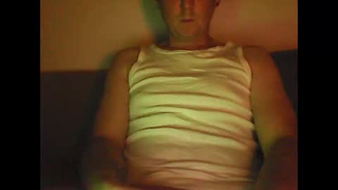 sunnygun0 online show from February 3, 4:41 pm