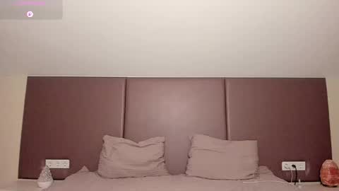 Effie Beautiful girl and Sunsay lucky boy online show from April 10, 8:13 pm