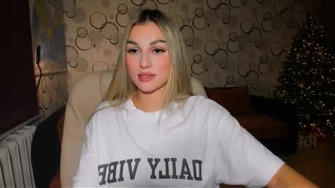 sunsetwithava online show from December 18, 4:35 pm