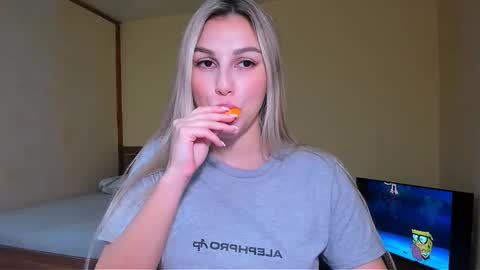 sunsetwithava online show from February 6, 3:15 pm