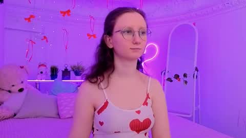 Alice online show from February 7, 5:43 am