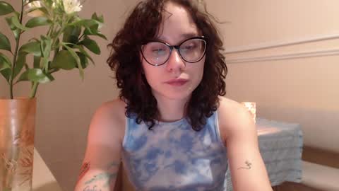 Hella online show from January 28, 6:17 pm