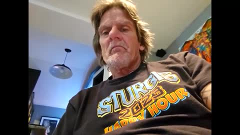 Snapshot of suntroll chatting on December 28, 1:38 pm Suntroll online show from December 28, 1:38 pm