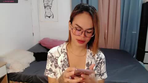 Im val online show from May 7, 2:07 am