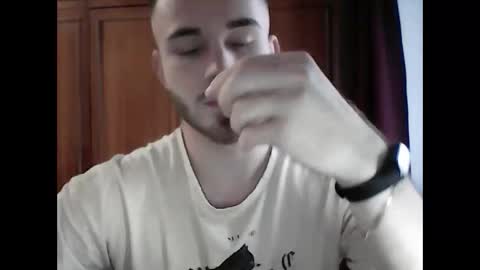 Snapshot of supermanqsky chatting on December 15, 12:28 pm SupermanQSky online show from December 15, 12:28 pm