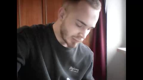 Snapshot of supermanqsky chatting on January 12, 11:39 am SupermanQSky online show from January 12, 11:39 am