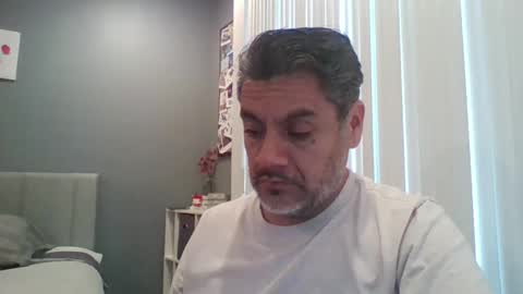 Snapshot of supernovarise chatting on March 5, 12:27 am supernovarise online show from March 5, 12:27 am