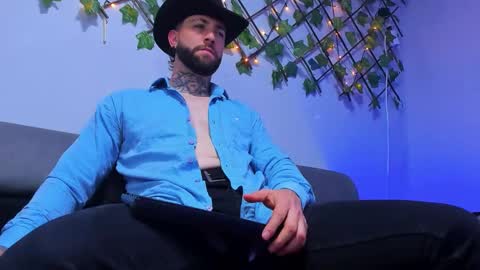 supreme_alpha_ online show from January 14, 3:25 am