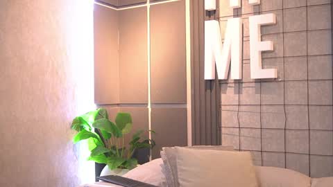 susan_wall online show from April 16, 1:00 pm