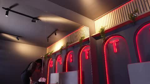 susan_wall online show from March 17, 1:05 pm